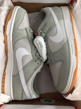 Nike Men’s Dunk Low Sneakers - Light Sage, White & Gum
